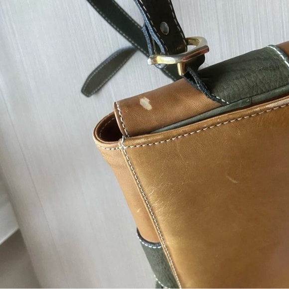 Cartier vintageTan/ Green Nubuck detailing  Leather luxury classic messenger Bag - Picture 9 of 11